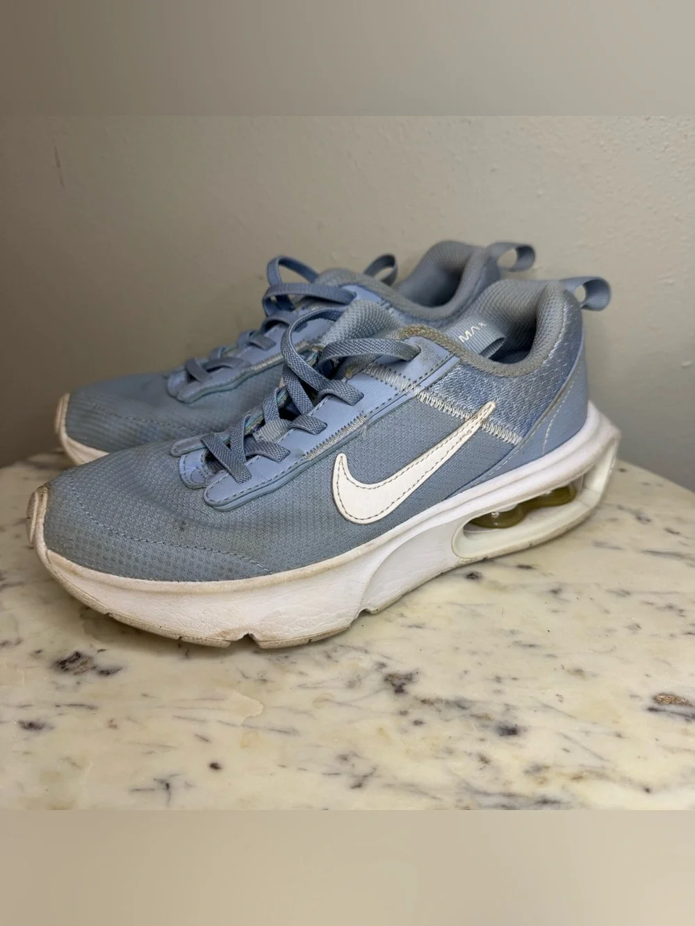 Nike Air Max Shoes Size 3 Youth blue sneakers  MAKE ME AN OFFER!